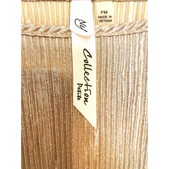 ✨ Metallic Tie Waist Dress ✨ - Picture 4 of 4